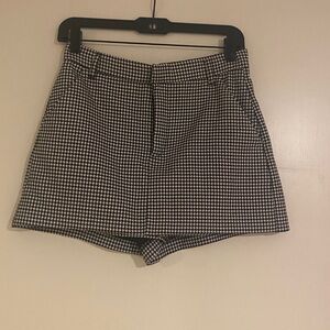 Zara Monochrome Houndstooth Patterned Apparel